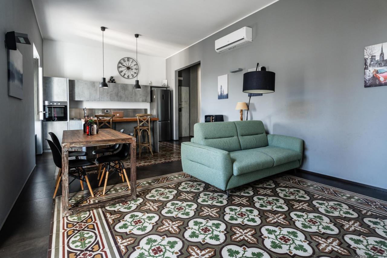 Plaza Apartment Bitonto Esterno foto